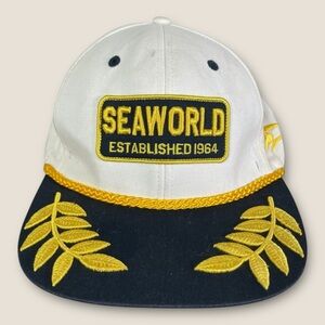 SeaWorld Rope Snapback Hat White Blue Gold Embroidered Nautical‎ Beach Cap